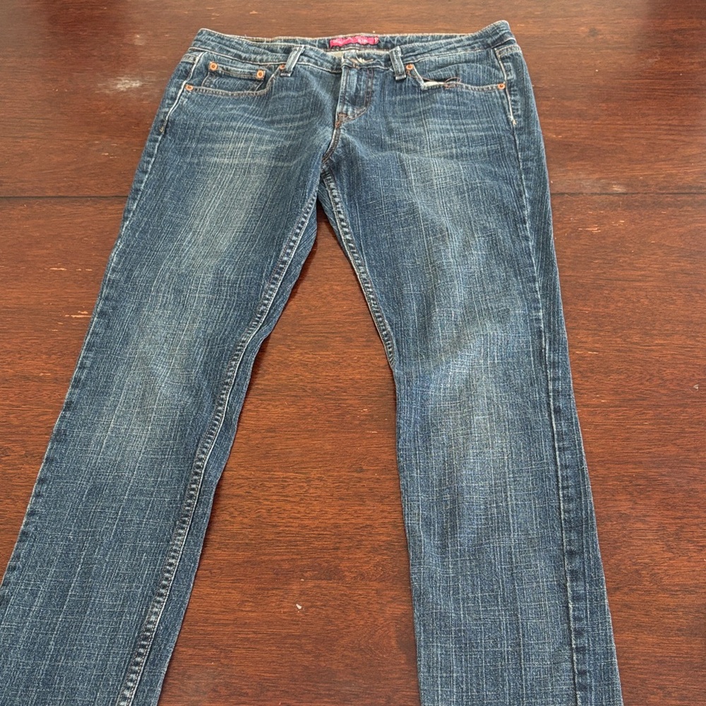 Levi's Women's Straight Leg Blue Jeans - Picture 3 of 8